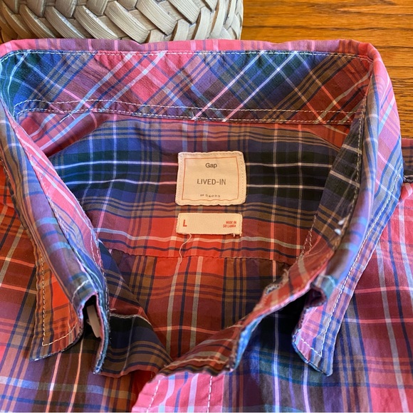 GAP Lightweight Long Sleeve Button Down Casual Dress Shirt in Large Red - Picture 4 of 6